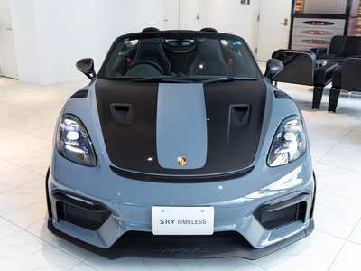 PORSCHE 718 - 8