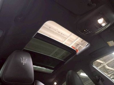 MASERATI LEVANTE - 5