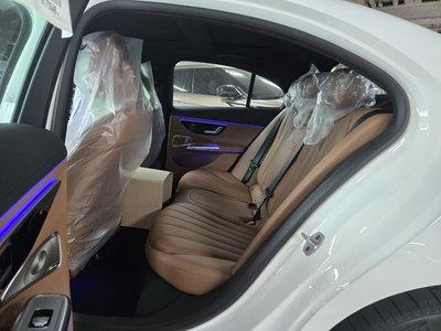 MERCEDES-BENZ E-CLASS - 10