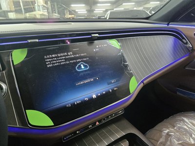 MERCEDES-BENZ E-CLASS - 4