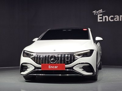 2023 Mercedes-BENZ EQE photo 2