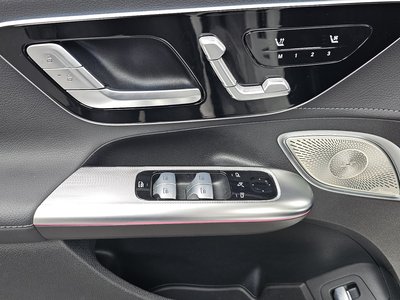 2023 Mercedes-BENZ EQE thumbnail 31
