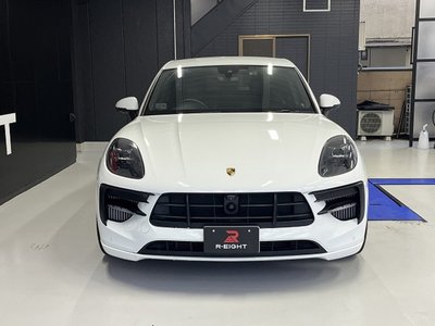 PORSCHE MACAN - 5