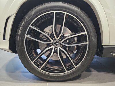 MERCEDES-BENZ GLS - 2