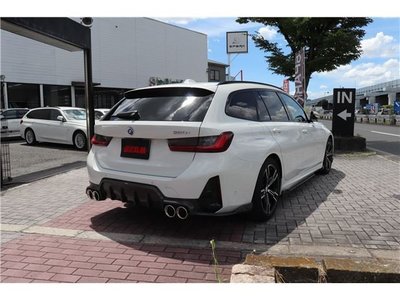 صورة 9 لـ 2023 BMW 3 SERIES