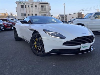 ASTON MARTIN DB11 - 2