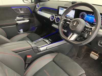 MERCEDES-BENZ GLB - 9