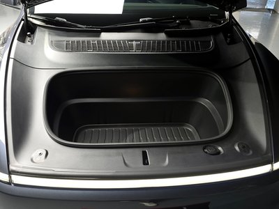TESLA MODEL Y - 7