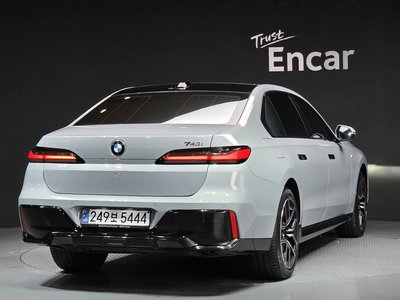 BMW 7 SERIES - 5
