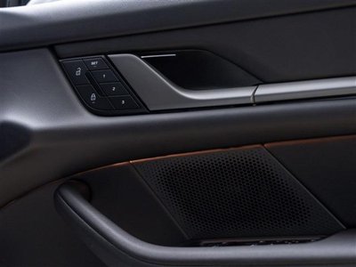 2024 Porsche TAYCAN 照片 13