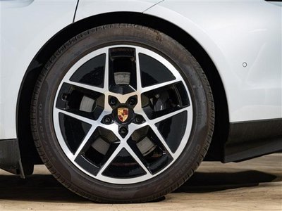 2024 Porsche TAYCAN 照片 7