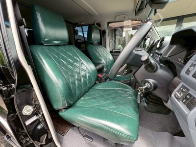 TOYOTA LAND CRUISER 70 - 2