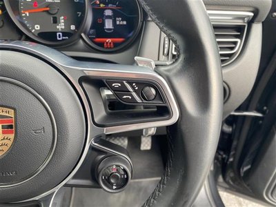 PORSCHE MACAN - 7