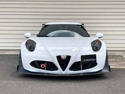 2015 ALFA Romeo 4C — фото 2