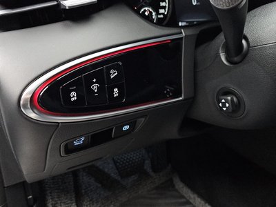 2023 Genesis GV70 thumbnail 19