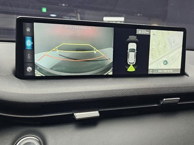 2023 Genesis GV70 thumbnail 15