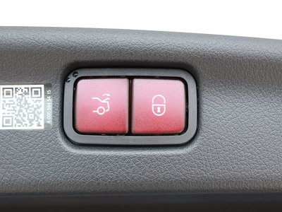 صورة مصغرة 19 لـ 2025 MERCEDES-BENZ C-CLASS
