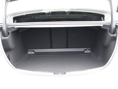 صورة مصغرة 17 لـ 2025 MERCEDES-BENZ C-CLASS