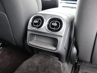 صورة مصغرة 42 لـ 2025 MERCEDES-BENZ C-CLASS
