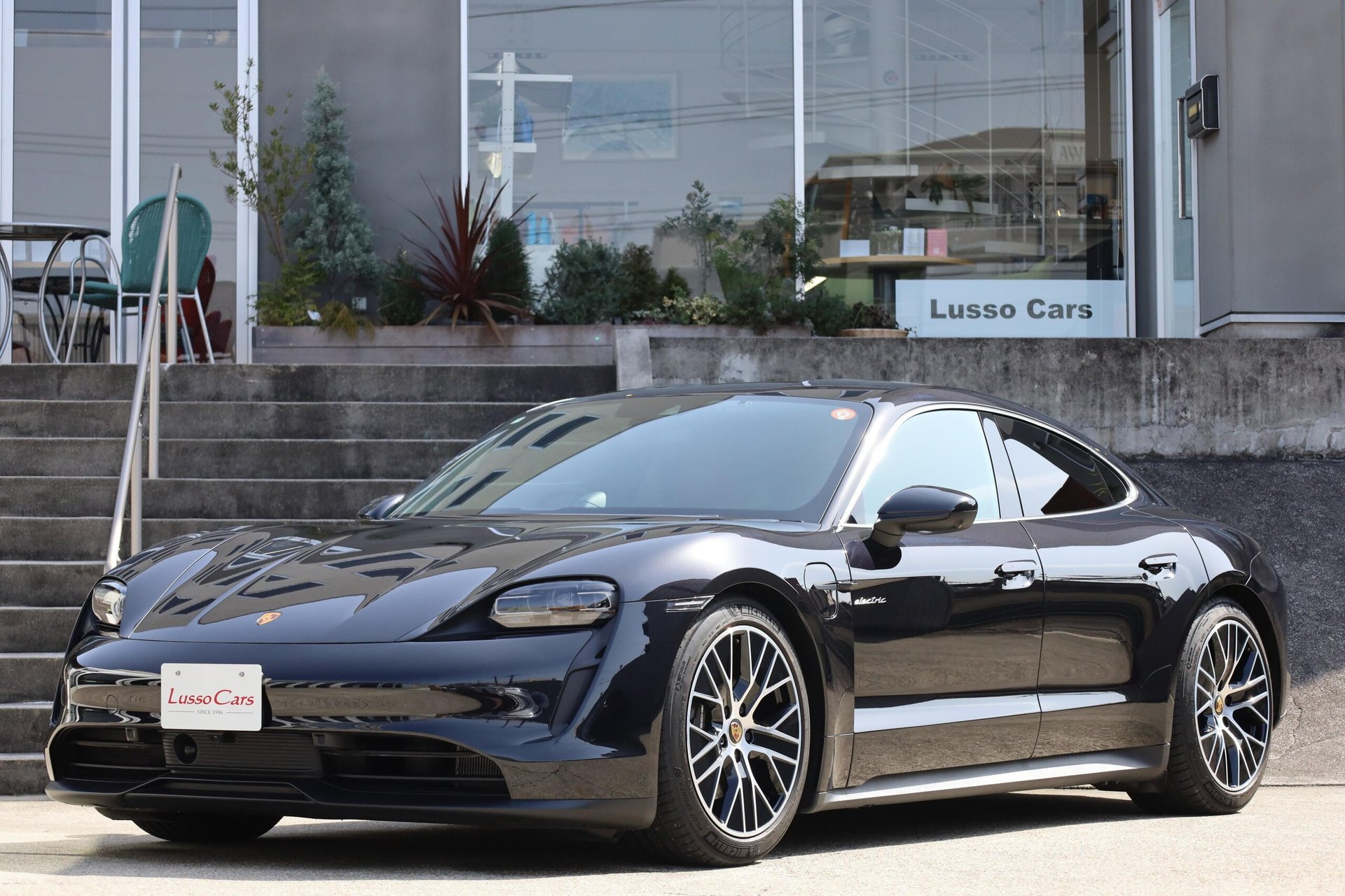 PORSCHE TAYCAN - View 1