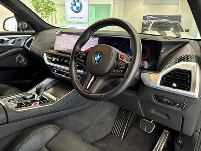BMW XM - 8
