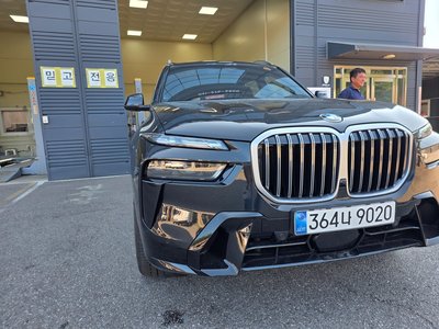 2026 BMW X7 照片 1