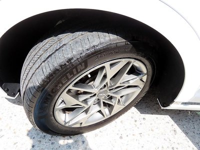 2022 Genesis GV70 photo 6