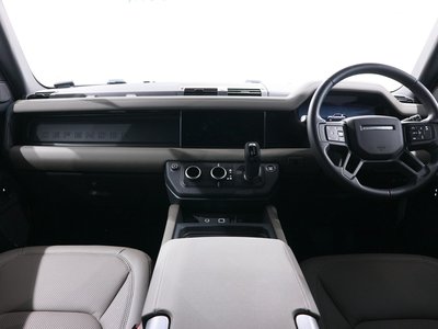 LAND ROVER DEFENDER - 5