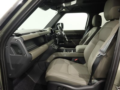 LAND ROVER DEFENDER - 6