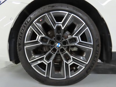 صورة مصغرة 24 لـ 2025 BMW 5 SERIES TOURING