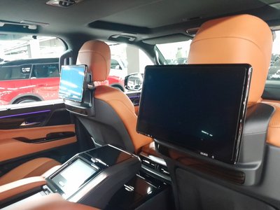 صورة 5 لـ 2025 Lexus LX