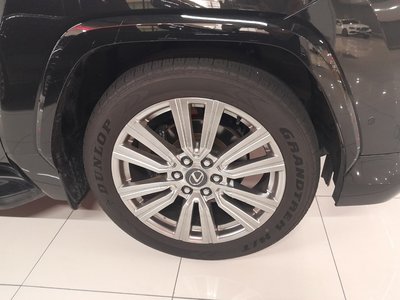 2025 Lexus LX 缩略图 12