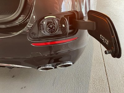 2025 Mercedes-BENZ E-CLASS AMG — миниатюра 16