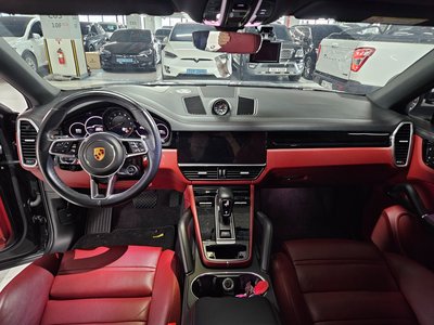 2022 Porsche CAYENNE — миниатюра 11