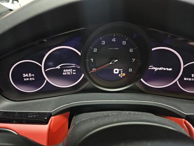 2022 Porsche CAYENNE — миниатюра 15