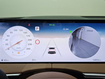 2024 Genesis GV70 — миниатюра 11