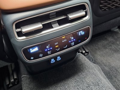 2024 Genesis GV70 — миниатюра 28