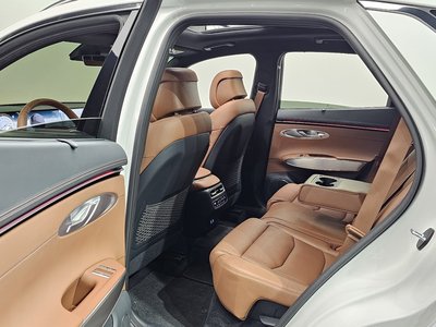 2024 Genesis GV70 — миниатюра 17