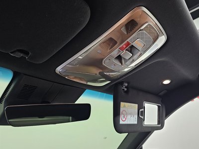 2024 Genesis GV70 — миниатюра 23