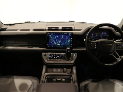 LAND ROVER DEFENDER - 6