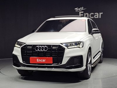 2022 AUDI Q7 photo 2