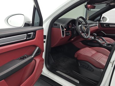 PORSCHE CAYENNE - 10