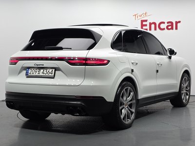 PORSCHE CAYENNE - 4