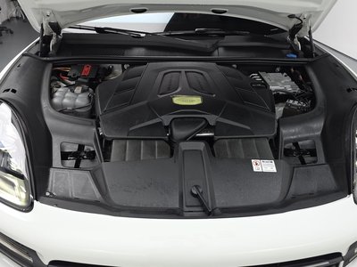 PORSCHE CAYENNE - 7