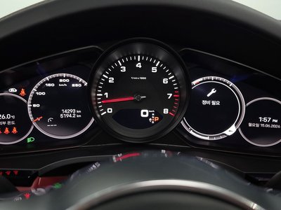 PORSCHE CAYENNE - 8