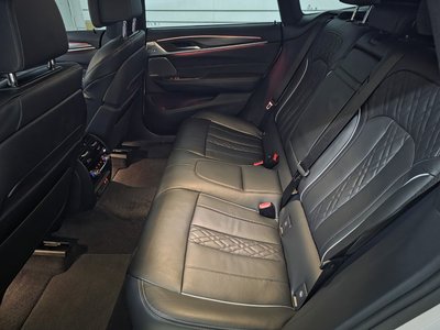 BMW 6 SERIES GT - 10