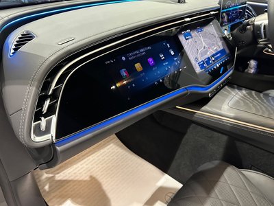 MERCEDES-BENZ E-CLASS - 2