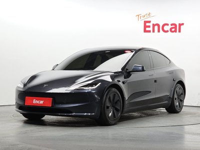TESLA MODEL 3 - 1