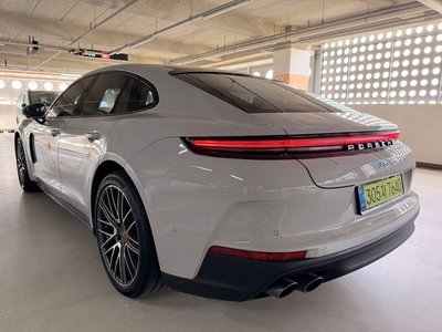 PORSCHE PANAMERA - 3