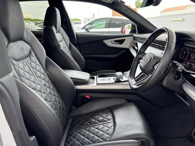 2022 AUDI Q8 — миниатюра 17